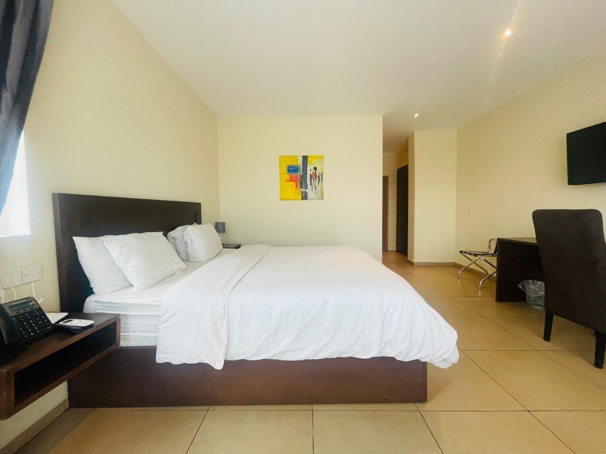 New Brookfields Hotel فريتاون المظهر الخارجي الصورة